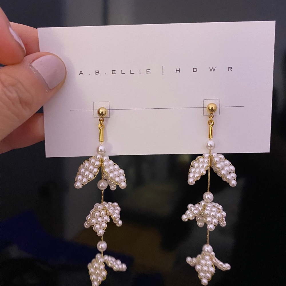 A.B. Ellie Harper Pearl Strand Earrings